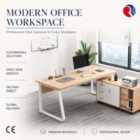 Bureau de direction en forme de L avec armoire de rangement, finition en bois de chêne clair, bureau de patron, poste de travail informatique pour PDG avec tiroirs