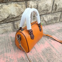 Sac messager vintage en cuir véritable fait main pour femme avec chaînes, mini sac à main style Boston en cuir tanné végétal pour l'hiver
