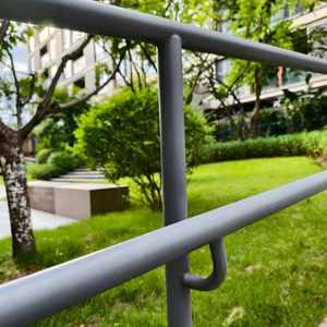 Высококачественные настраиваемые ограждения для мостов из цинковой стали с алмазной отражающей поверхностью — комплексное решение для мостов - Product Image 6