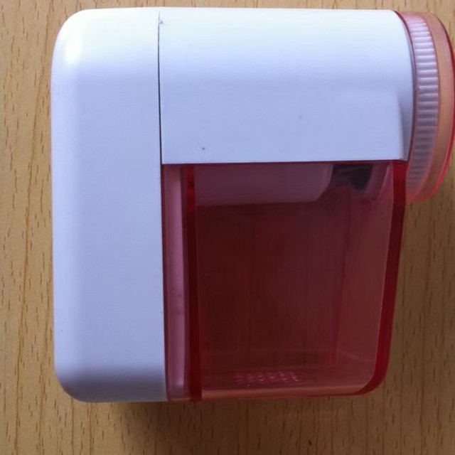 Electric Rechargeable Lint Shaver Remover for Fabric Rug Cloth