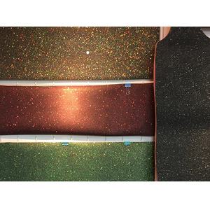 Nastro Antiscivolo per Skateboard di Alta Qualità, Colorato Oro, Argento, Nero, Rosso, Blu, Rotoli di Griptape Glitterato per Longboard, Monopattini e Pattini - Product Image 1