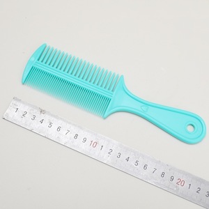 Brosse <span class=keywords><strong>peigne</strong></span> en plastique double face à dents grossières et à dents fines de couleur bonbon en gros pour un <span class=keywords><strong>meilleur</strong></span> style logo personnalisé - Product Image 5