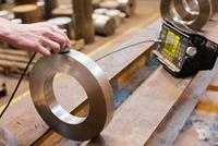 Pièces forgées sur mesure et services de forgeage pour applications industrielles