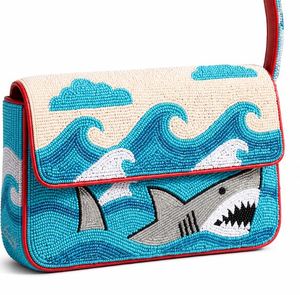 Bolso de Mano con Cuentas Hecho a Mano de Alta Calidad con Diseño de Tiburón y Océano para Mujer, Bolso con Solapa y Botón, Ligero, Diseño Moderno, Precio Inmejorable - Product Image 3