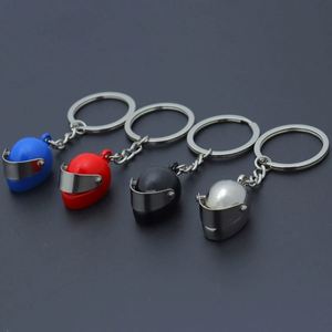 Llavero de Casco Metálico Rojo, Azul, Negro, Plateado, Llavero Armet, Regalos al por Mayor para Coche, Llavero para Hombre - Product Image 1