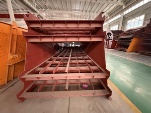 हॉट-सेलिंग बड़े आउटडोर क्षैतिज जड़ता स्क्रीन, टिकाऊ और शक्तिशाली डिवाटरिंग रैखिक कंपन स्क्रीन उत्पाद - Product Image 4