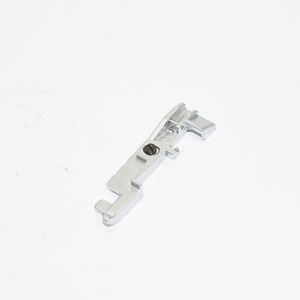 Juego de 6 <span class=keywords><strong>Prensatelas</strong></span> para Máquina de Coser <span class=keywords><strong>Overlock</strong></span>, Compatible con <span class=keywords><strong>Singer</strong></span> 14CG754 14SH654 14SH754 14HD854 14U555 14U557 - Product Image 6