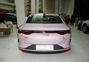 Vehículo de Nueva Energía 2025 BYD Qin L EV 545KM, Auto Eléctrico con Carga Rápida - Product Image 5