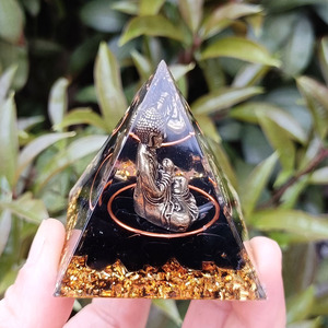 Pyramide en cristal avec statue de Bouddha gravée à l'intérieur, en résine d'obsidienne, décoration d'intérieur, ornement Feng Shui, cadeau de bureau - Product Image 2