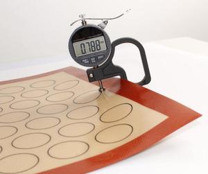 Tappetino in <span class=keywords><strong>Silicone</strong></span> 0.7mm in <span class=keywords><strong>Silicone</strong></span> non aderente tappetino da <span class=keywords><strong>forno</strong></span> rivestimento per cottura forato a vapore in rete perforante tappetino per pasticceria in <span class=keywords><strong>Silicone</strong></span> - Product Image 6