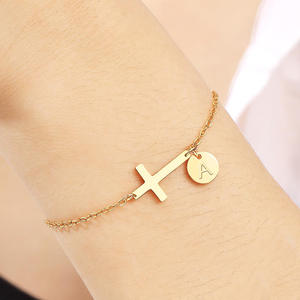 Nuevas pulseras con dijes de Cruz religiosa chapadas en oro exquisitas para mujer, 26 letras redondas, Moda Para comunión - Product Image 2