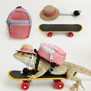 Ensemble de 3 jouets transfrontaliers pour petits animaux : <span class=keywords><strong>Lézard</strong></span>, Hamster, Tortue - Planche à roulettes pour animaux, Sac à dos, Chapeau - Superbe ensemble - Product Image 6