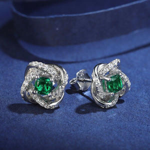 Pendientes de plata 925 de lujo con esmeralda, diseño geométrico de corte princesa para mujer, uso diario, engaste de garra, joyería fina - Product Image 5