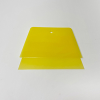 Kit professionnel d'outils de repartage de mastic plastique flexible jaune pour la retouche automobile et les ateliers de carrosserie