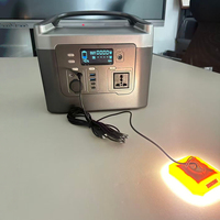 Stasiun Daya Portabel 600W Gelombang Sinus Murni untuk Berkemah di Luar Ruangan dan Penggunaan di Rumah, Baterai LiFePO4 512Wh, Generator Tenaga Surya, Pasokan Darurat