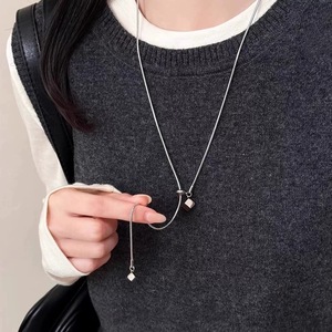 Korean Style Titanium Steel Pull Out Necklace Lock Shape Geometric Design For Women Daily Wear Sweater Chain Accessory - Product Image 2