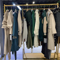 Vêtements d'occasion pour femmes à prix réduits, collection hiver 2022, vente en gros, liquidation de stock