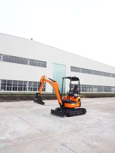 Mini-pelle hydraulique Kawasaki robuste et pratique avec cabine de conduite confortable et châssis renforcé haute résistance - Product Image 5