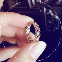 Fashion Rvs Hollow Out Flower Ring Voor Vrouw Bruiloft Minnaar Ring Titanium Stalen Sieraden Pure 18K Gouden Ring gift