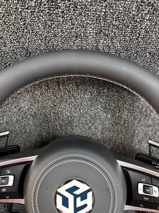 Volant en cuir semi-perforé personnalisé pour VW Volkswagen Golf R 5 6 7 8 Mk6 Mk7 MK8 8R R Gti Jetta Tiguan Passat CC B7 B8 - Product Image 4