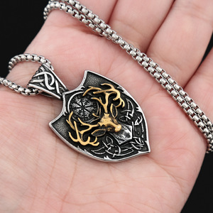 Yunnique – collier avec pendentif bouclier en acier inoxydable, design en forme de bois de cerf doré, bijoux à la mode pour hommes, cadeau - Product Image 4