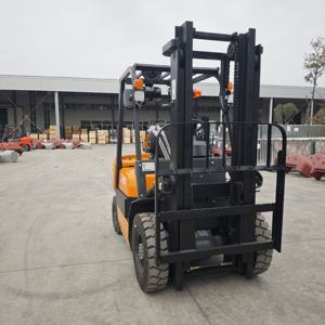 Chariot élévateur diesel au meilleur prix de la Chine équipement de levage de 2.5 tonnes pour usage industriel fort - Product Image 3