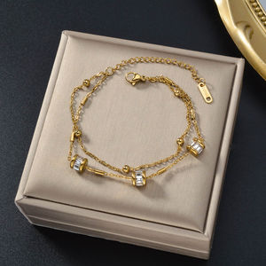 Bracelet à maillons en acier inoxydable plaqué or 18 carats avec zircon, design lettre, classique, pour l'amitié, pour l'anniversaire des femmes - Product Image 5