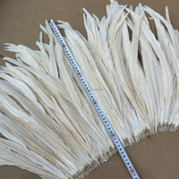 Plumes de coq blanches enfilées de 10 à 18 pouces, plumes naturelles pour la fabrication de chapeaux, éventails, artisanat, arrangements floraux de mariage, décoration
