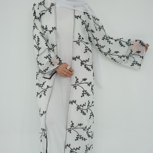 Turkish Floral Embroidery Crepe Abaya Dress for Adults Open Muslim Women's Puff Sleeves <strong>Kaftan</strong> for Eid Long Robe From Dubai Arab - Product Image 4