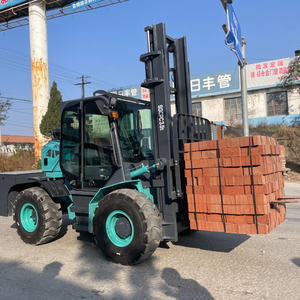 Envío Gratis Carretilla Elevadora Todoterreno 4x4 de 2.5 3 3.5 4 5 6 7 Toneladas, Montacargas Diésel para Terrenos Difíciles en Venta - Product Image 3