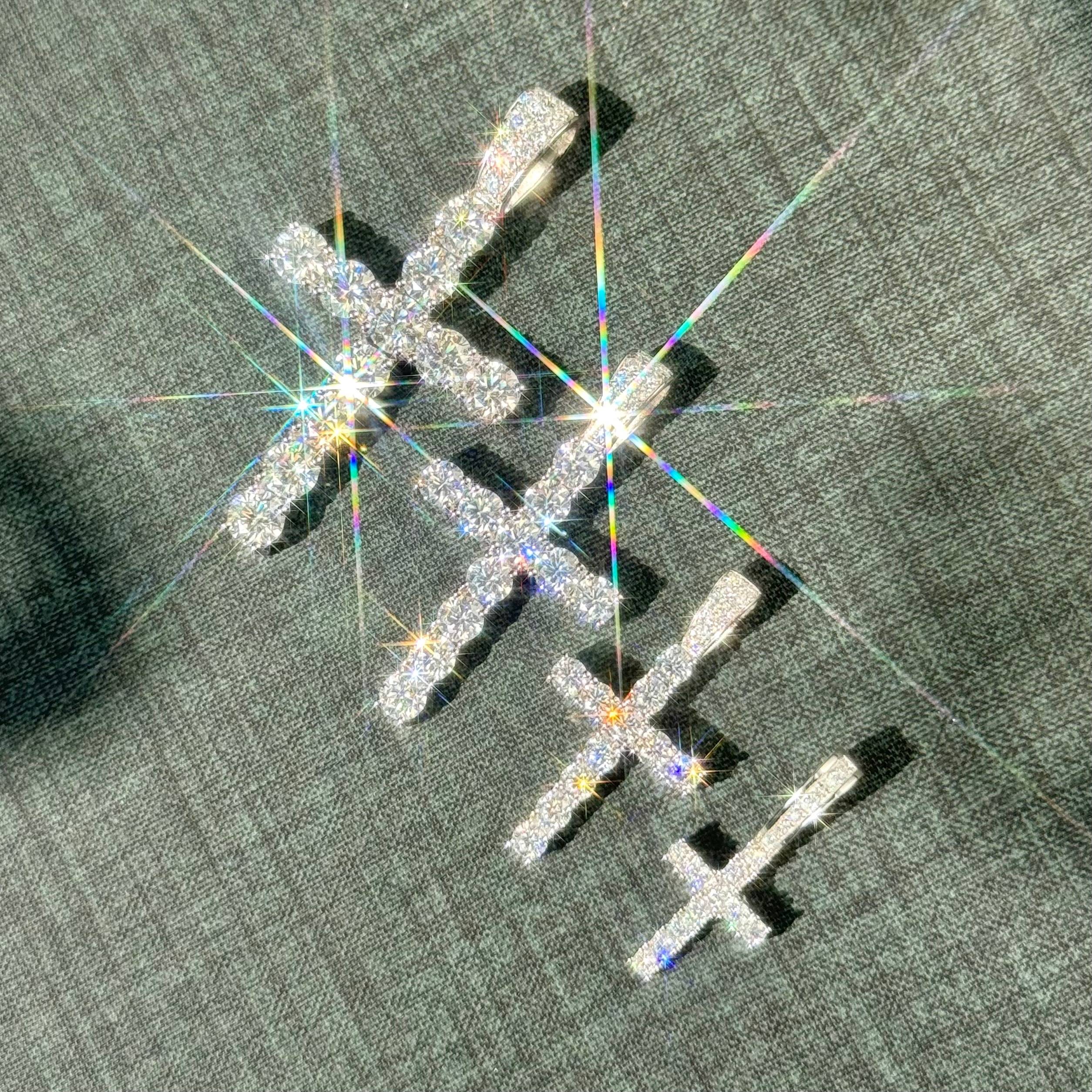 Colgante cruz blanco-4 mm