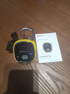 Détecteur de gaz Stock BW BWS1-BL-Y |   Moniteur de gaz portable pour CO2, NH3, H2S, CO, alarme de sécurité personnelle Bw Detec - Product Image 2