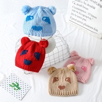 Gorro Infantil Clásico con Diseño de Mariquita y Oso, 100% Acrílico, Diseño en Contraste Azul y Rojo, Unisex para Niños y Niñas, Grueso y Cálido para Otoño