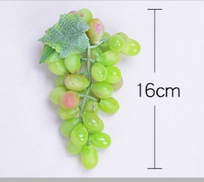 Décoration de plafond de fruits et légumes en plastique souple avec grappe de raisin - Product Image 2