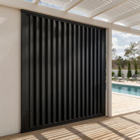 Système de panneaux de persiennes verticales en aluminium modernes pour l'extérieur, contrôle solaire et intimité, pour la conception de pergola extérieure de villa