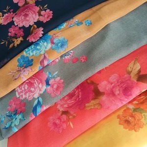 Spun Polyester <b>Shawl</b> Fabric in Bales ,turkish <b>Silk</b> <b>Shawl</b> Textiles - Product Image 4