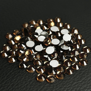 延拓批发烟熏黄玉14切K9水晶水钻玻璃平背非修补水钻SS20 DIY工艺品指甲 - Product Image 1