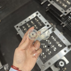 Cetakan penutup Flip plastik 8 lubang pelari panas - Product Image 2