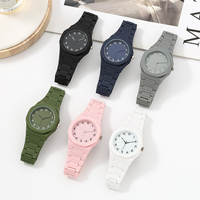 Montre-Bracelet Homme Fashion Noire à Cadran Arabe, Quartz, Cadeau Idéal, Vente en Gros Personnalisée