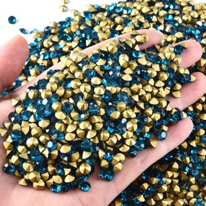 Strass en cristal OLeeya à dos pointu, strass pour nail art, strass en verre super brillant à fond pointu, accessoires de manucure en diamant scintillant - Product Image 3
