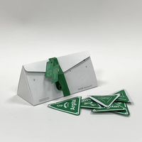 Boîte à café triangulaire écologique en papier pliable avec logo personnalisé, prix bas, bonne qualité, vente en gros, avec poignée en ruban