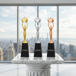 Trophée étoile haut de gamme en métal moulé sous pression et gravure laser, design durable pour les événements sportifs et les cadeaux de mariage - Product Image 1
