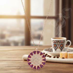 Colgante con Diseño de Sol Redondo y Piedra de Zirconia Rubí, Hecho a Mano en Turquía, Joyería de Plata de Ley 925 al por Mayor - Product Image 3