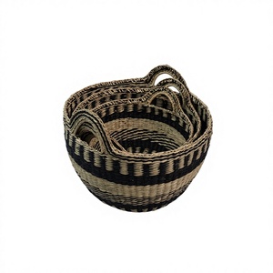 Cesta de Almacenamiento Hecha a Mano con Fibra Natural, Detalles en Colores Intensos, Tejida en Vietnam, VAS-VIET ANH SEDGE - Product Image 1
