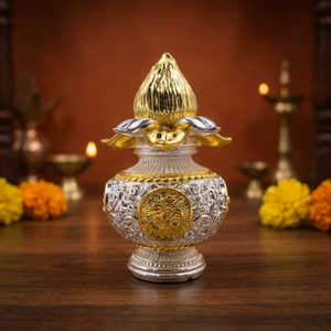 Kalash en noix de coco plaqué or et argent pour la Puja, les mariages, le Vastu, la décoration de la maison et des temples - Product Image 1