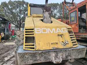 Rodillo Vibratorio de Doble Tambor BOMAG BW225D-3 Usado Original de Alemania, Compactador Bomag de 10 Toneladas, 20KM/H, 90KW en Stock - Product Image 3