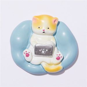 Grandes dijes de resina Kitty Computer Sofa Lento Big DIY Decor - Product Image 4