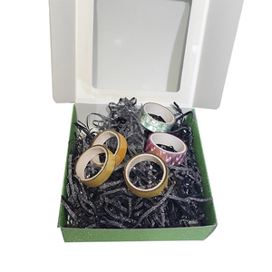 Scatole Regalo Personalizzate con Finestra Trasparente in PVC e Sacchetto in Cartone Glitterato con Manico Personalizzato per Regali in Cartone - Product Image 6