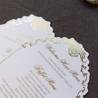 Menú de Boda en Terciopelo Verde Salvia con Monograma y Texto en Dorado, Menús de Boda con Borla