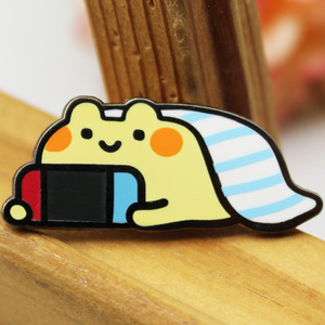 Épinglette animale <span class=keywords><strong>de</strong></span> dessin animé colorée, badge métallique personnalisé, épinglette en émail dur avec impression sérigraphique - Product Image 6